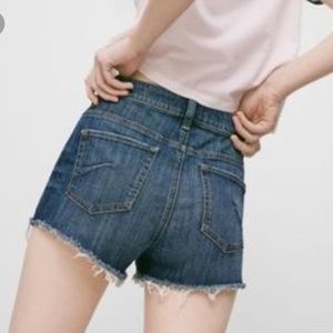 Aritzia Talula high waisted jean shorts